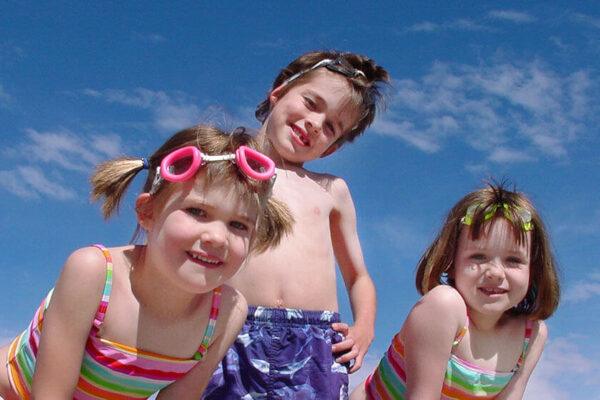 7 Amazingly Messy Outdoor Activities for Kids
